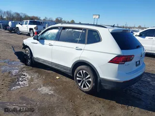 2024 Volkswagen Tiguan S with VIN 3VVRB7AX3RM146054, listed as a IAAI auction lot 41070662 with 4,756 mi miles. Bid and sale history available at carsss.com. Image 3.