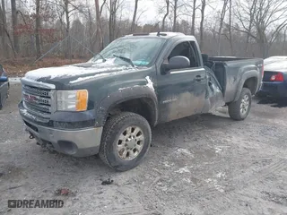 2012 GMC Sierra 2500HD SLE with VIN 1GT220CG3CZ161275, listed as a IAAI auction lot 41083313 with 89,320 mi miles. Bid and sale history available at carsss.com. Image 17.