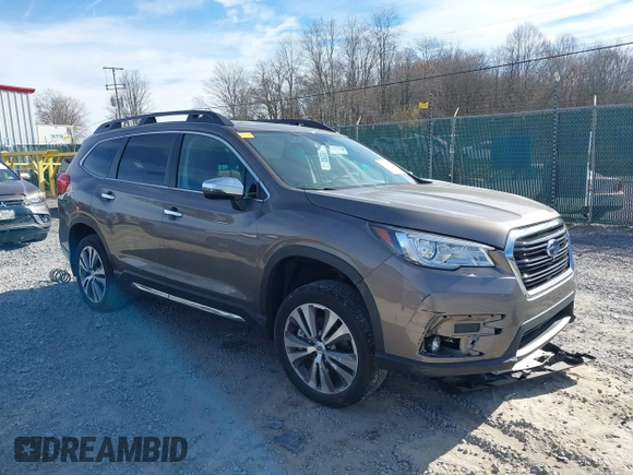2021 Subaru Ascent Touring with VIN 4S4WMARD3M3427733, listed as a IAAI auction lot 40796488 with 24,756 mi miles. Bid and sale history available at carsss.com. Image 1.
