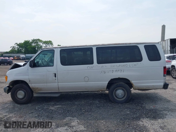 2006 Ford Econoline Passenger XL z VIN 1FBSS31L76DA90525, wystawiony jako IAAI lot #42449803 z przebiegiem Nie podano mil oraz . Historia ofert i sprzedaży dostępna na DreamBid. Obrazek 15.