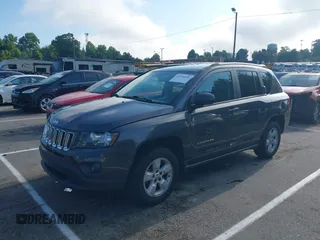 2017 Jeep Compass Sport SE z VIN 1C4NJCBA9HD130745, wystawiony jako IAAI lot #42710204 z przebiegiem 213 410 mil mil oraz . Historia ofert i sprzedaży dostępna na DreamBid. Obrazek 17.
