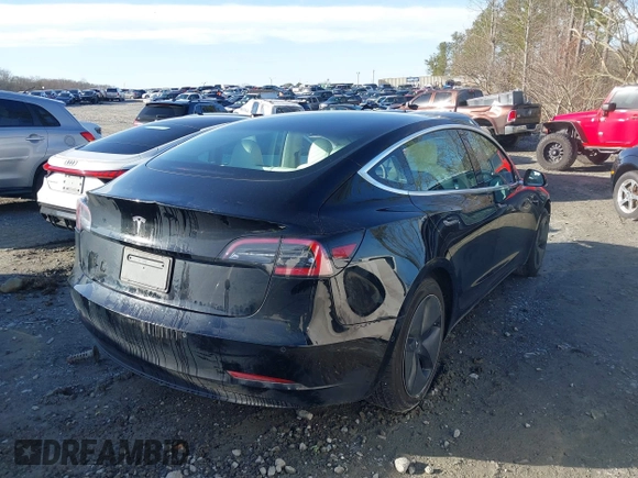2019 Tesla Model 3 Mid Range z VIN 5YJ3E1EA4KF317872, wystawiony jako IAAI lot #41491269 z przebiegiem 90 772 mil mil oraz . Historia ofert i sprzedaży dostępna na DreamBid. Obrazek 4.