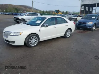 2012 Lincoln MKZ with VIN 3LNHL2JC3CR834133, listed as a IAAI auction lot 42031211 with 111,774 mi miles. Bid and sale history available at carsss.com. Image 2.