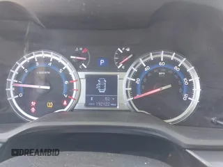 2015 Toyota 4Runner SR5 with VIN JTEZU5JR0F5099304, listed as a IAAI auction lot 41402661 with 192,122 mi miles and . Bid and sale history available at DreamBid. Image 7.