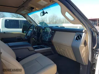 2015 Ford Super Duty F-250 SRW Lariat with VIN 1FT7W2BT1FED63208, listed as a IAAI auction lot 41785728 with 165,282 mi miles. Bid and sale history available at carsss.com. Image 5.