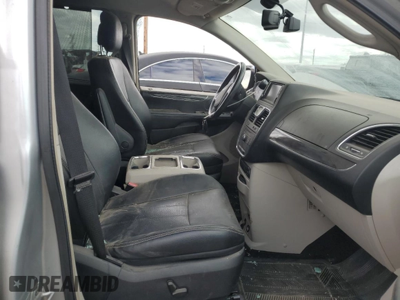 2012 Chrysler Town & Country Touring-L with VIN 2C4RC1CG8CR124251, listed as a Copart auction lot 52277775 with 186,704 mi miles and Clean Title. Bid and sale history available at carsss.com. Image 7.