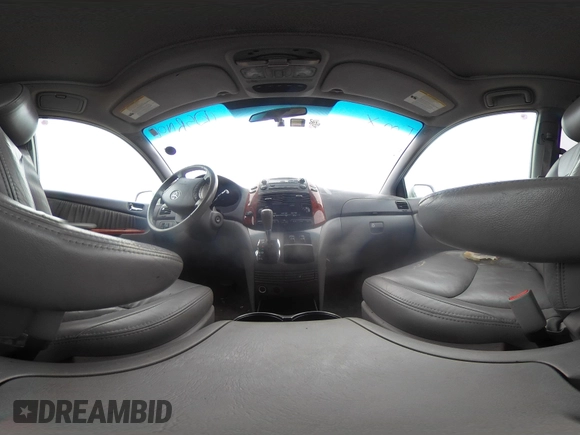 2010 Toyota Sienna XLE with VIN 5TDYK4CCXAS315235, listed as a IAAI auction lot 41451211 with 190,189 mi miles and . Bid and sale history available at carsss.com. Image 21.