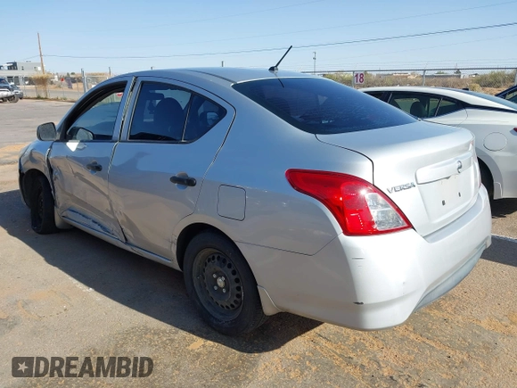 2015 Nissan Versa SV with VIN 3N1CN7AP7FL940992, listed as a IAAI auction lot 41972981 with 92,304 mi miles. Bid and sale history available at carsss.com. Image 3.