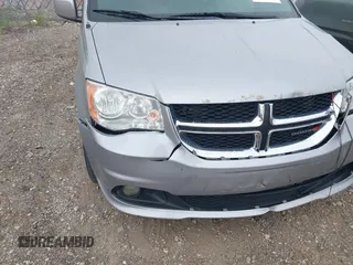 2018 Dodge Grand Caravan SXT z VIN 2C4RDGCG7JR301434, wystawiony jako IAAI lot #42510771 z przebiegiem 270 524 mil mil oraz . Historia ofert i sprzedaży dostępna na DreamBid. Obrazek 18.