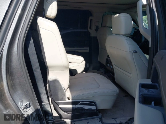 2019 Ford Expedition Max Platinum with VIN 1FMJK1MTXKEA68333, listed as a IAAI auction lot 42002336 with Not provided miles and . Bid and sale history available at DreamBid. Image 8.