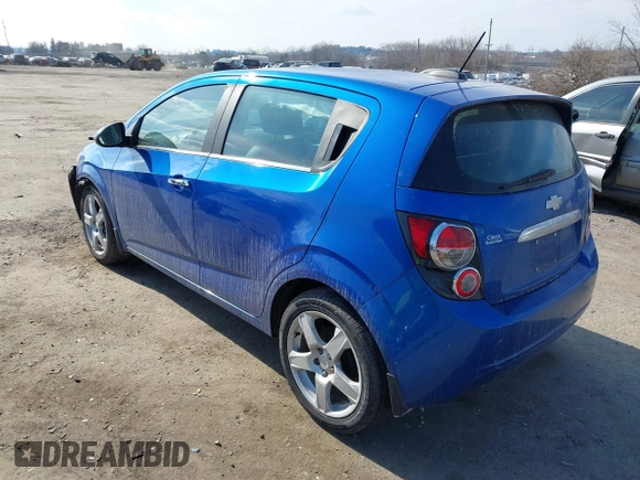 2016 Chevrolet Sonic LTZ z VIN 1G1JE6SB5G4150771, wystawiony jako IAAI lot #41662866 z przebiegiem 101 476 mil mil oraz . Historia ofert i sprzedaży dostępna na DreamBid. Obrazek 3.