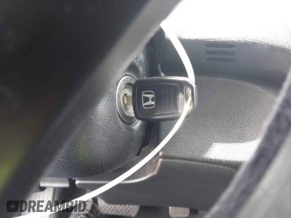 2013 Honda Accord LX z VIN 1HGCR2F35DA170016, wystawiony jako IAAI lot #42115801 z przebiegiem 177 986 mil mil oraz . Historia ofert i sprzedaży dostępna na DreamBid. Obrazek 11.
