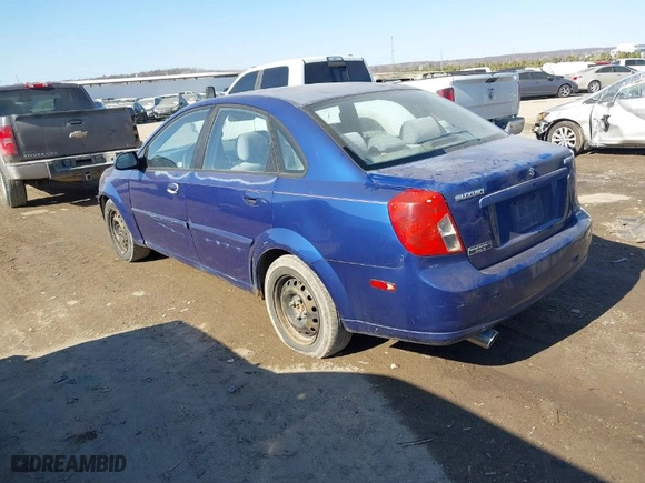 2005 Suzuki Forenza S with VIN KL5JD56Z85K111425, listed as a IAAI auction lot 41421881 with 18,478 mi miles. Bid and sale history available at carsss.com. Image 3.