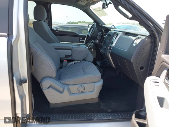 2014 Ford F-150 XL with VIN 1FTFX1CF8EFB98133, listed as a IAAI auction lot 42007052 with 70,530 mi miles and . Bid and sale history available at DreamBid. Image 5.