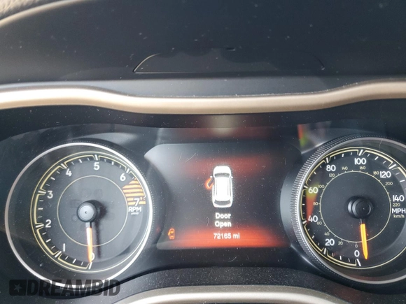 2016 Jeep Cherokee Limited z VIN 1C4PJLDB3GW106975, wystawiony jako Copart lot #63079515 z przebiegiem 72 165 mil mil oraz Szkoda całkowita • Salvage title. Historia ofert i sprzedaży dostępna na DreamBid. Obrazek 9.