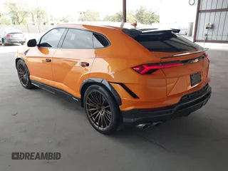 2023 Lamborghini Urus Performante z VIN ZPBUC3ZL6PLA25073, wystawiony jako IAAI lot #41450564 z przebiegiem 13 945 mil mil oraz . Historia ofert i sprzedaży dostępna na DreamBid. Obrazek 3.