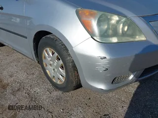 2010 Honda Odyssey LX с VIN 5FNRL3H28AB017461, выставлен на аукционе IAAI как лот 42529742 с пробегом 194 363 миль миль и . История ставок и продаж доступна на DreamBid. Изображение 6.