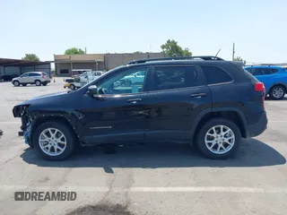 2017 Jeep Cherokee Sport с VIN 1C4PJLAB4HW661391, выставлен на аукционе IAAI как лот 42552803 с пробегом 45 341 миль миль и . История ставок и продаж доступна на DreamBid. Изображение 15.