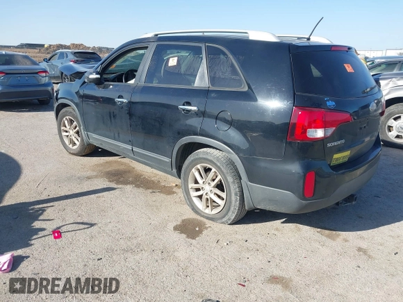 2014 Kia Sorento LX with VIN 5XYKT4A79EG482567, listed as a IAAI auction lot 41832550 with Not Provided miles and . Bid and sale history available at carsss.com. Image 3.