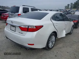 2014 Lexus ES 350 with VIN JTHBK1GG1E2108097, listed as a IAAI auction lot 41718581 with 209,587 mi miles. Bid and sale history available at carsss.com. Image 4.