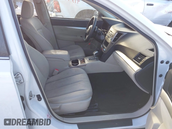 2011 Subaru Outback 2.5i z VIN 4S4BRCAC1B3434756, wystawiony jako IAAI lot #41394005 z przebiegiem 179 884 mil mil oraz . Historia ofert i sprzedaży dostępna na DreamBid. Obrazek 5.