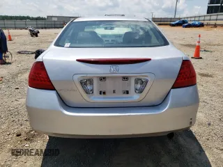2006 Honda Accord LX SE with VIN 1HGCM56306A047940, listed as a Copart auction lot 61636365 with 197,560 mi miles and Clean title. Bid and sale history available at DreamBid. Image 6.