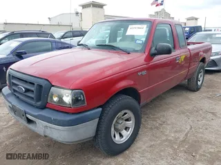2005 Ford Ranger XL with VIN 1FTYR14U85PA77337, listed as a IAAI auction lot 42113661 with 117,358 mi miles. Bid and sale history available at carsss.com. Image 2.