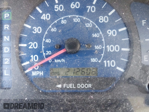 2002 Toyota Sienna LE with VIN 4T3ZF13C32U486822, listed as a IAAI auction lot 42019920 with 212,606 mi miles. Bid and sale history available at carsss.com. Image 15.