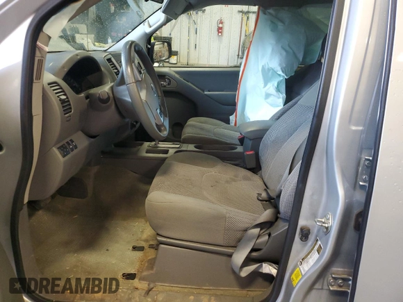 2017 Nissan Frontier SV with VIN 1N6AD0EV9HN750490, listed as a Copart auction lot 44581025 with 67,734 mi miles and Salvage title. Bid and sale history available at DreamBid. Image 7.