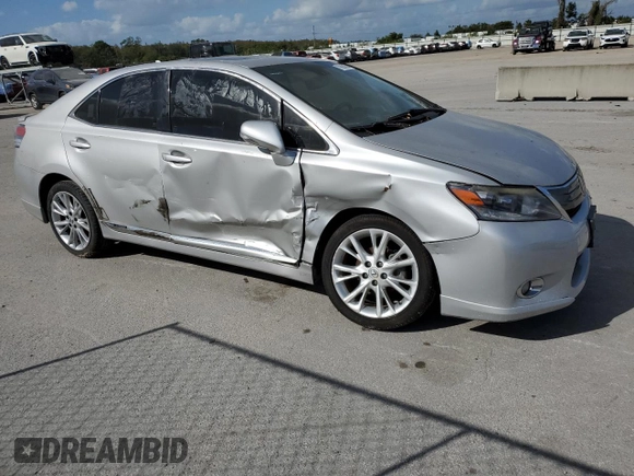 2010 Lexus HS with VIN JTHBB1BA9A2018368, listed as a Copart auction lot 79904094 with Not Provided miles and Salvage Title. Bid and sale history available at carsss.com. Image 4.