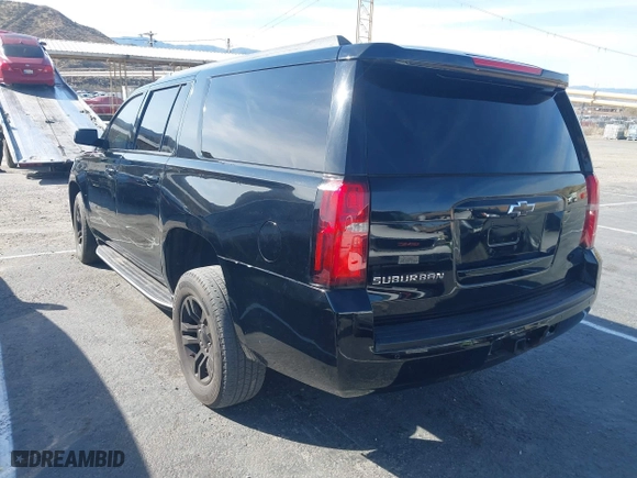 2015 Chevrolet Suburban LS with VIN 1GNSCHKC4FR247183, listed as a IAAI auction lot 41588924 with 283,741 mi miles. Bid and sale history available at carsss.com. Image 3.
