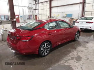 2024 Nissan Sentra SV z VIN 3N1AB8CV9RY207819, wystawiony jako IAAI lot #41788609 z przebiegiem 11 229 mil mil oraz . Historia ofert i sprzedaży dostępna na DreamBid. Obrazek 4.