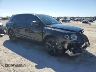 2018 Bentley Bentayga Signature z VIN SJAAC2ZV8JC020603, wystawiony jako Copart lot #44983945 z przebiegiem 48 565 mil mil oraz Szkody całkowita. Historia ofert i sprzedaży dostępna na DreamBid. Obrazek 4.