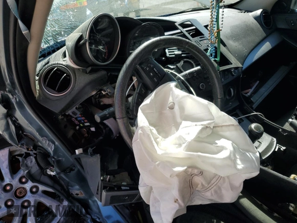 2012 Mazda 3 i Touring with VIN JM1BL1L79C1693941, listed as a Copart auction lot 49392205 with 333,378 mi miles and Salvage Title. Bid and sale history available at DreamBid. Image 8.