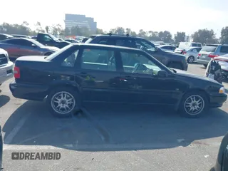 2000 Volvo S70 с VIN YV1LS56D1Y2662615, выставлен на аукционе IAAI как лот 41622599 с пробегом 269 328 миль миль и . История ставок и продаж доступна на DreamBid. Изображение 13.