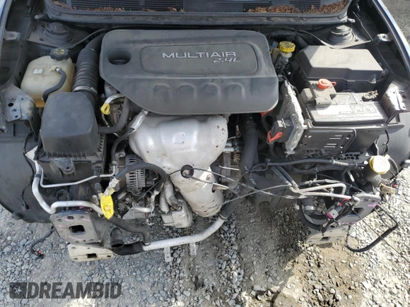 2014 Dodge Dart SXT z VIN 1C3CDFBB7ED721312, wystawiony jako Copart lot #56559775 z przebiegiem 131 810 mil mil oraz Szkoda całkowita • Salvage title. Historia ofert i sprzedaży dostępna na DreamBid. Obrazek 11.