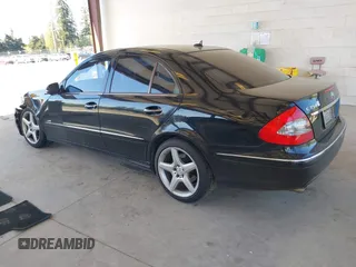 2009 Mercedes-Benz E-Class Luxury 3.5L with VIN WDBUF56X29B409585, listed as a IAAI auction lot 42046431 with 217,755 mi miles. Bid and sale history available at carsss.com. Image 3.