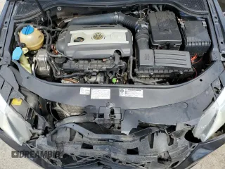 2012 Volkswagen CC Sport with VIN WVWMN7AN5CE500832, listed as a Copart auction lot 70210864 with 193,602 mi miles and Salvage Title. Bid and sale history available at carsss.com. Image 11.