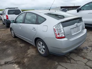 2006 Toyota Prius with VIN JTDKB20U367073266, listed as a IAAI auction lot 41986156 with Not Provided miles. Bid and sale history available at carsss.com. Image 3.