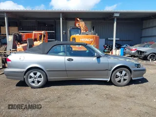 2002 Saab 9-3 SE z VIN YS3DF78K727009327, wystawiony jako IAAI lot #41839157 z przebiegiem 88 140 mil mil oraz . Historia ofert i sprzedaży dostępna na DreamBid. Obrazek 13.