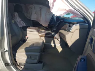 2017 Chevrolet Tahoe LT z VIN 1GNSKBKC1HR233583, wystawiony jako IAAI lot #41985848 z przebiegiem 171 665 mil mil oraz . Historia ofert i sprzedaży dostępna na DreamBid. Obrazek 5.