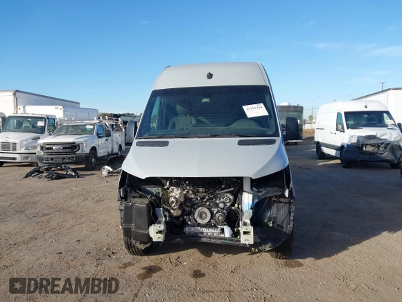 2024 Mercedes-Benz Sprinter Cargo with VIN W1Y4NCHY1RT165996, listed as a IAAI auction lot 41181444 with 5,696 mi miles. Bid and sale history available at carsss.com. Image 13.
