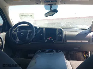 2008 Chevrolet Silverado 1500 LTZ with VIN 3GCEC13JX8G269265, listed as a IAAI auction lot 41866595 with 217,985 mi miles. Bid and sale history available at carsss.com. Image 17.
