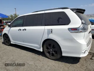 2020 Toyota Sienna SE with VIN 5TDXZ3DC9LS030514, listed as a Copart auction lot 61978565 with 40,316 mi miles and Salvage title. Bid and sale history available at DreamBid. Image 2.