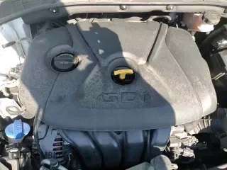 2019 Hyundai Elantra z VIN KMHH35LE6KU117345, wystawiony jako Copart lot #67414365 z przebiegiem 63 069 mil mil oraz Szkoda całkowita • Salvage title. Historia ofert i sprzedaży dostępna na DreamBid. Obrazek 14.