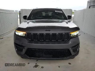 2024 Jeep Grand Cherokee Altitude with VIN 1C4RJGAG4R8546436, listed as a Copart auction lot 81531384 with 24,979 mi miles and Clean title. Bid and sale history available at DreamBid. Image 5.