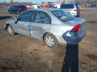 2002 Honda Civic LX with VIN 2HGES16602H581131, listed as a IAAI auction lot 40993388 with 116,663 mi miles. Bid and sale history available at carsss.com. Image 3.