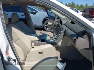 2005 Infiniti G35 with VIN JNKCV51F05M305186, listed as a IAAI auction lot 42231602 with Not Provided miles and . Bid and sale history available at DreamBid. Image 5.