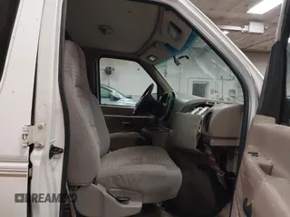 1997 Ford Econoline Commercial with VIN 1FDEE1464VHB97349, listed as a IAAI auction lot 41328090 with 72,788 mi miles. Bid and sale history available at carsss.com. Image 5.
