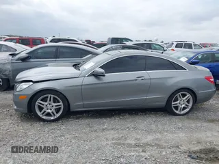 2013 Mercedes-Benz E-Class E 350 with VIN WDDKJ8JB3DF210590, listed as a IAAI auction lot 41813869 with 77,247 mi miles. Bid and sale history available at carsss.com. Image 14.